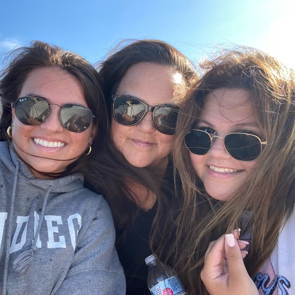 Meet your Posher, Steva - Picture 2 of 2